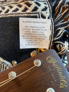 MARTIN WOVEN BLANKET 