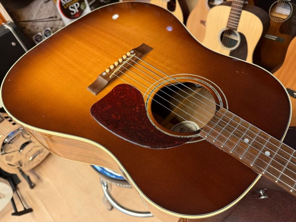 GIBSON J-15 2018 Oulu - Kitarapaja