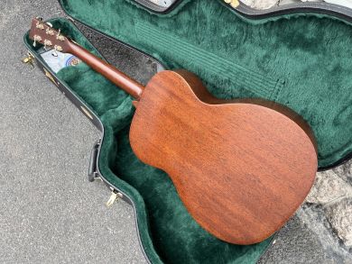 MARTIN 000-15M 2016