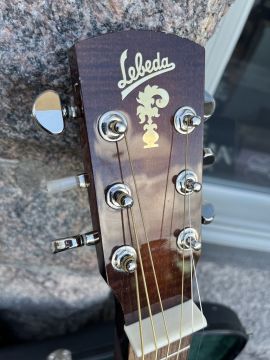 Lebeda Square Neck Resonator 