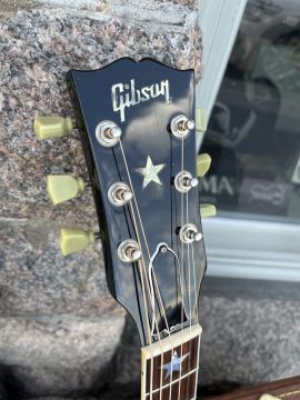 GIBSON J-180 1990