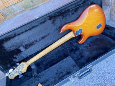 MUSIC MAN STING RAY 5 BASS 1989