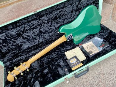 FENDER PARALLEL UNIVERSE VOLUME II MAVERICK DORADO 2020