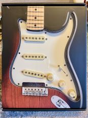 FENDER PRE-WIRED STRAT PICKGUARD, CUSTOM ´69 SSS
