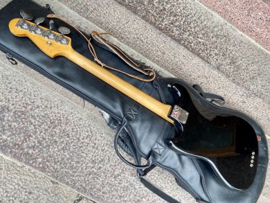 FENDER MUSTANG BASS 1967/1971