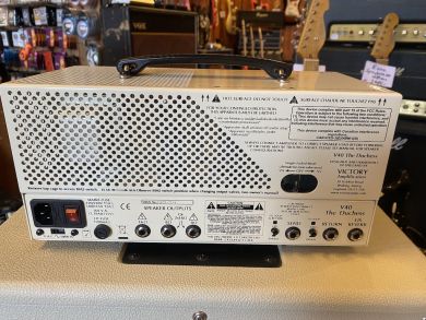 VICTORY AMPS V40 THE DUCHESS HEAD & 2X12 CABINET