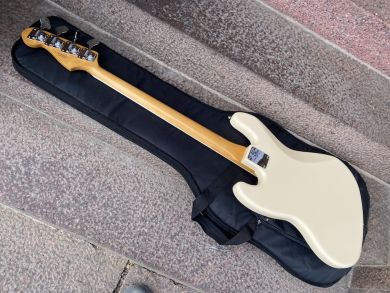 FENDER VINTERA III EARLY 60´S/EARLY 70´S  JAZZ BASS 2026