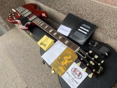 GIBSON 1964 SG STANDARD REISSUE WITH MAESTRO VIBROLA 2021