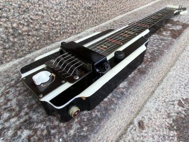 NATIONAL NEW YORKER LAP STEEL, c. 1941