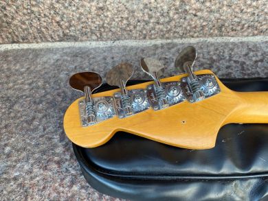 FENDER MUSTANG BASS 1968
