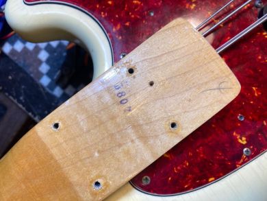 FENDER MUSTANG BASS 1968