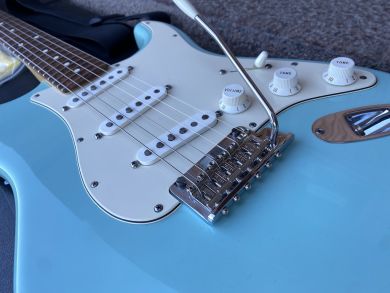 FENDER SPECIAL EDITION AMERICAN STANDARD STRATOCASTER 2009