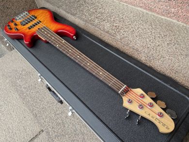 LAKLAND SKYLINE SERIES 55-02 DELUXE 5-STRING BASS