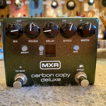 MXR CARBON COPY DELUXE ANALOG DELAY