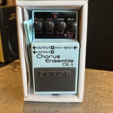 BOSS CE-5 CHORUS ENSEMBLE 2000