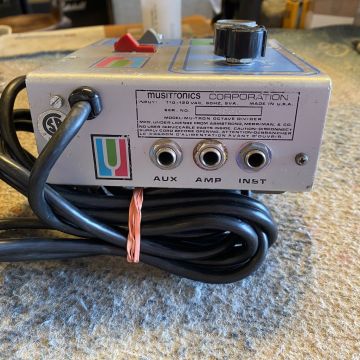 MU-TRON OCTAVE DIVIDER 70´s 