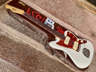 FENDER/VUORENSAKU JAZZMASTER 1964
