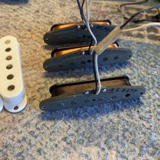 FENDER STRAT SET 1977