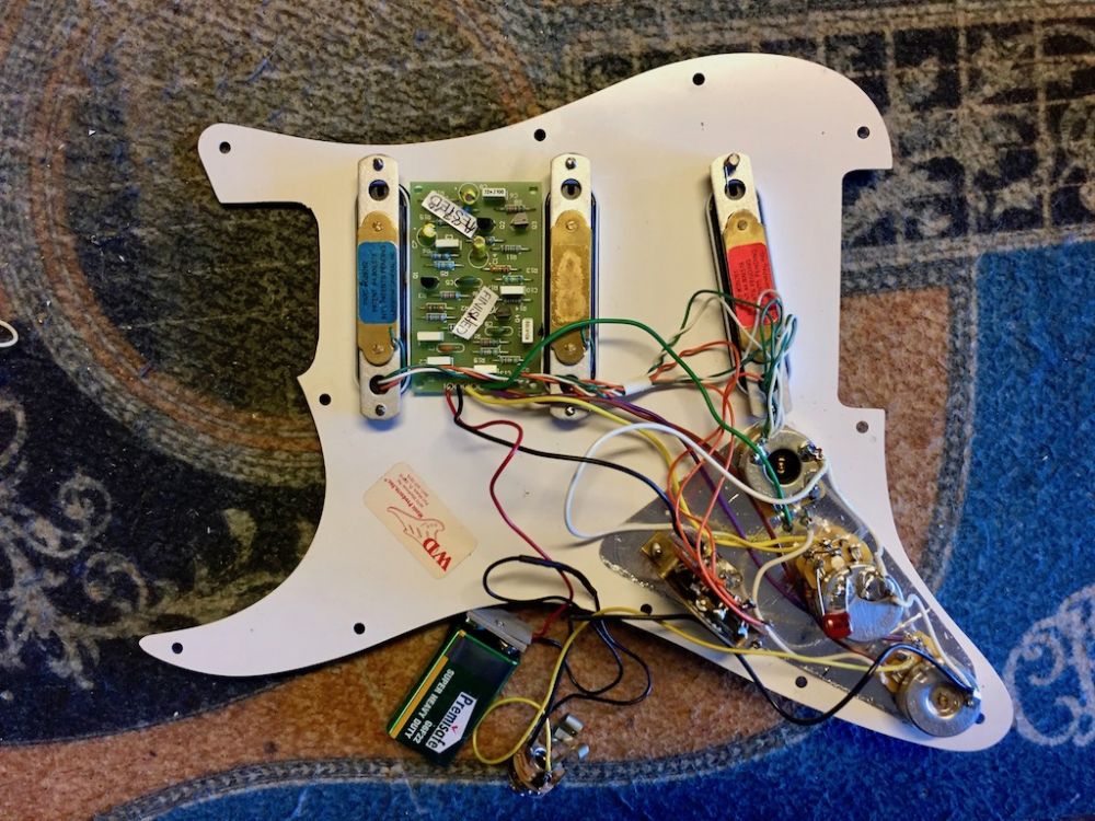 FENDER STRAT LACE SENSOR SET w/EC MID BOOST Kitarapaja