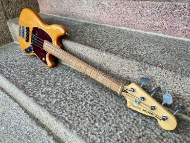 FENDER PLAYER MUSTANG BASS PJ