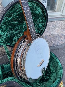 DEERING BLACK DIAMOND BANJO 