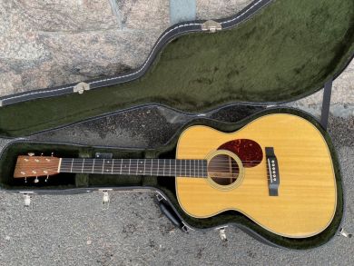 MARTIN OM-28 2016 