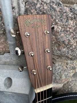 MARTIN OM-28 2016 