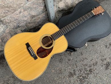 MARTIN OM-28 2016 