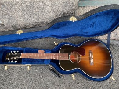 GIBSON ARLO GUTHRIE LG-2 2007