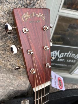 MARTIN D CUSTOM SHOP  