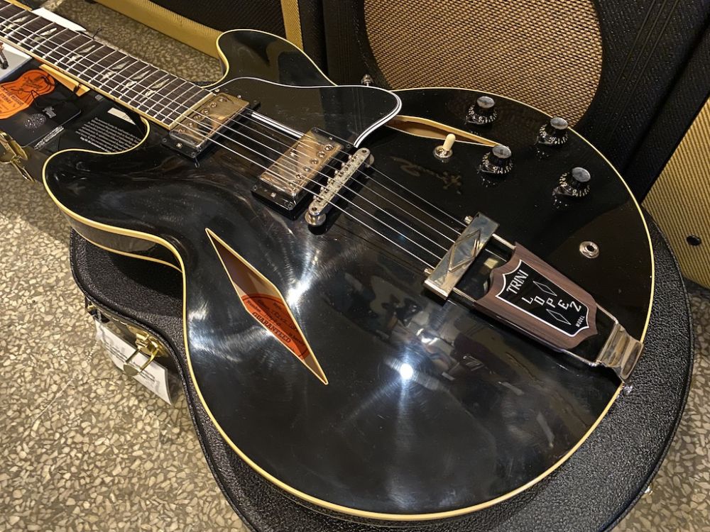gibson trini lopez black