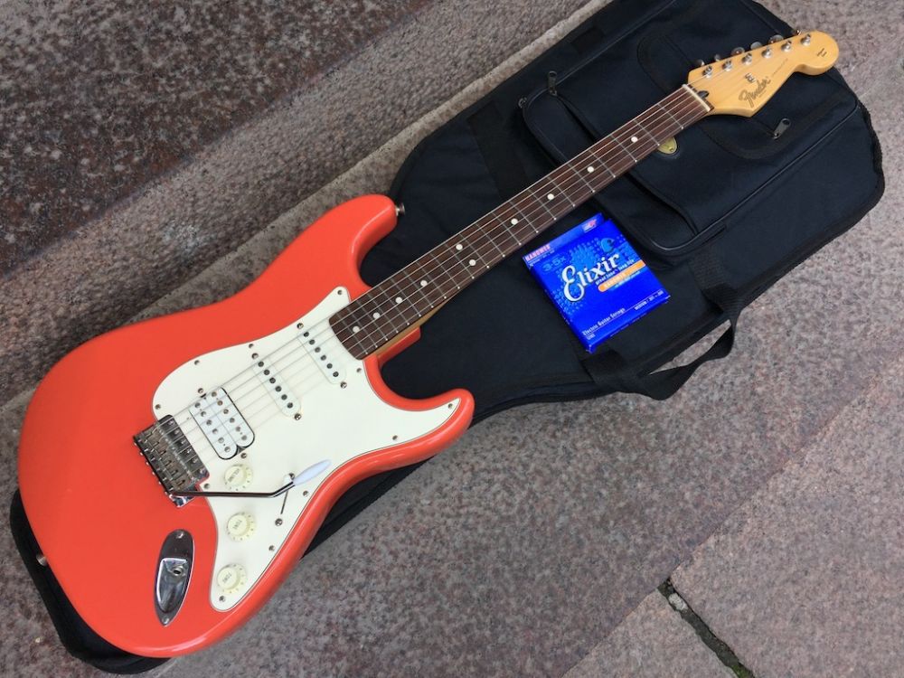 FENDER CALIFORNIA SERIES HSS STRATOCASTER 1997 Kitarapaja