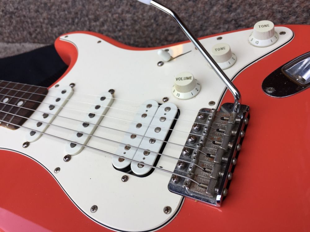 FENDER CALIFORNIA SERIES HSS STRATOCASTER 1997 Kitarapaja