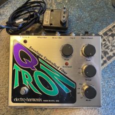 ELECTRO HARMONICS Q-TRON