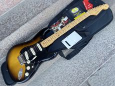 FENDER 50's CLASSIC PLAYER STRATOCASTER 2011