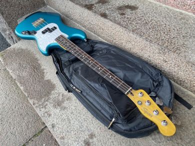 SQUIER GARY JARMAN SIGNATURE BASS 2016