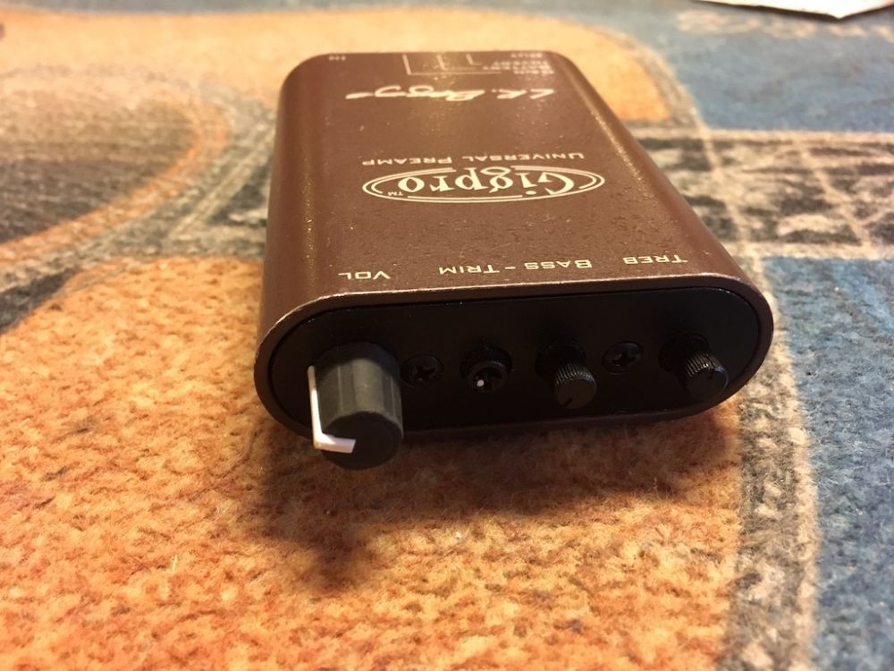 LR BAGGS GIGPRO UNIVERSAL PREAMP Kitarapaja