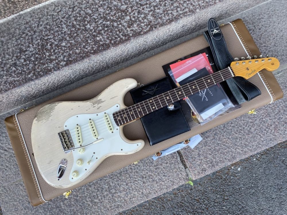 FENDER CUSTOM SHOP 1959 STRATOCASTER HEAVY RELIC Aged White