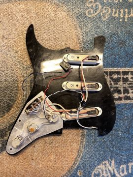 EMG SAV PREWIRED PICKGUARD 