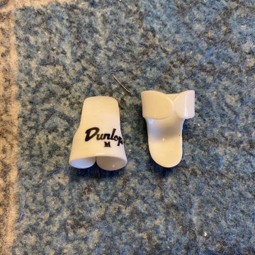 DUNLOP FINGER PICK, WHITE, MEDIUM