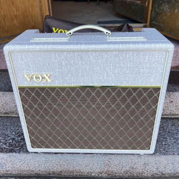 VOX AC15HW1X HAND-WIRED COMBO