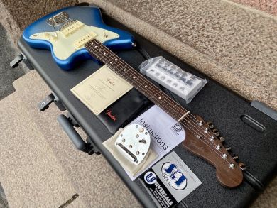 FENDER LIMITED EDITION AMERICAN PROFESSIONAL JAZZMASTER 2020