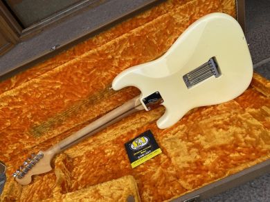 FENDER STRATOCASTER 1974