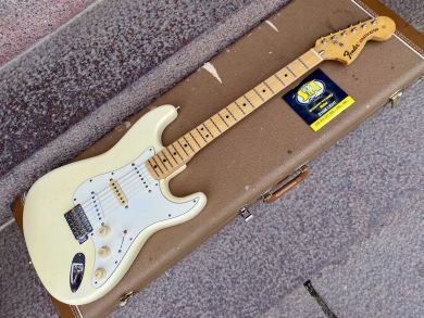 FENDER STRATOCASTER 1974