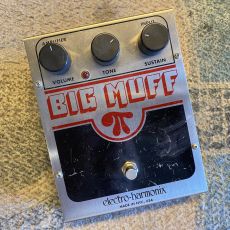 ELECTRO-HARMONIX BIG MUFF