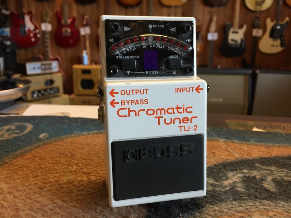 BOSS TU-2 - Kitarapaja