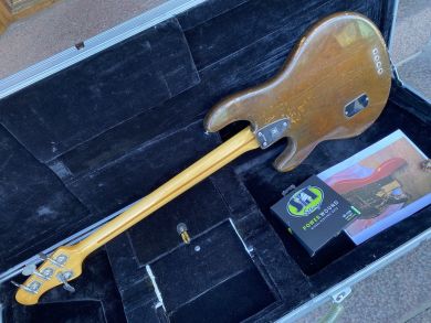MUSIC MAN STINGRAY 1977