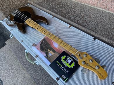 MUSIC MAN STINGRAY 1977