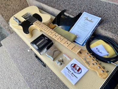 FENDER JOHN CRUZ MASTERBUILT 1951 NOCASTER NOS 2006