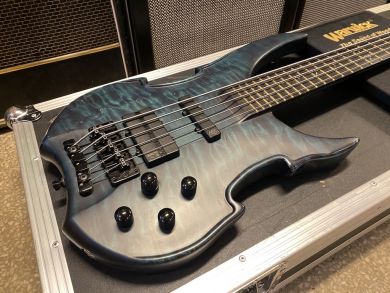 WARWICK VAMPYRE LTD 5-STRING 2006